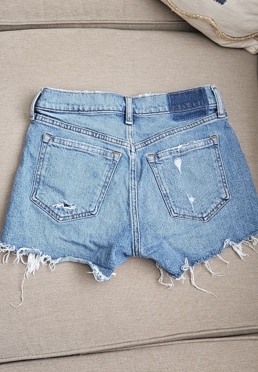 Abercrombie & Fitch MOM shorts Mid Rise Women's Light Blue Distressed Denim - Picture 6 of 13